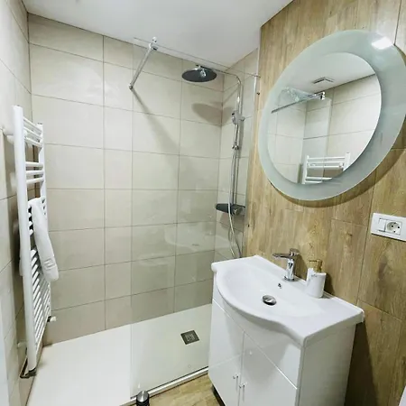 Londof Stylish Apartment Brașov Exterior foto